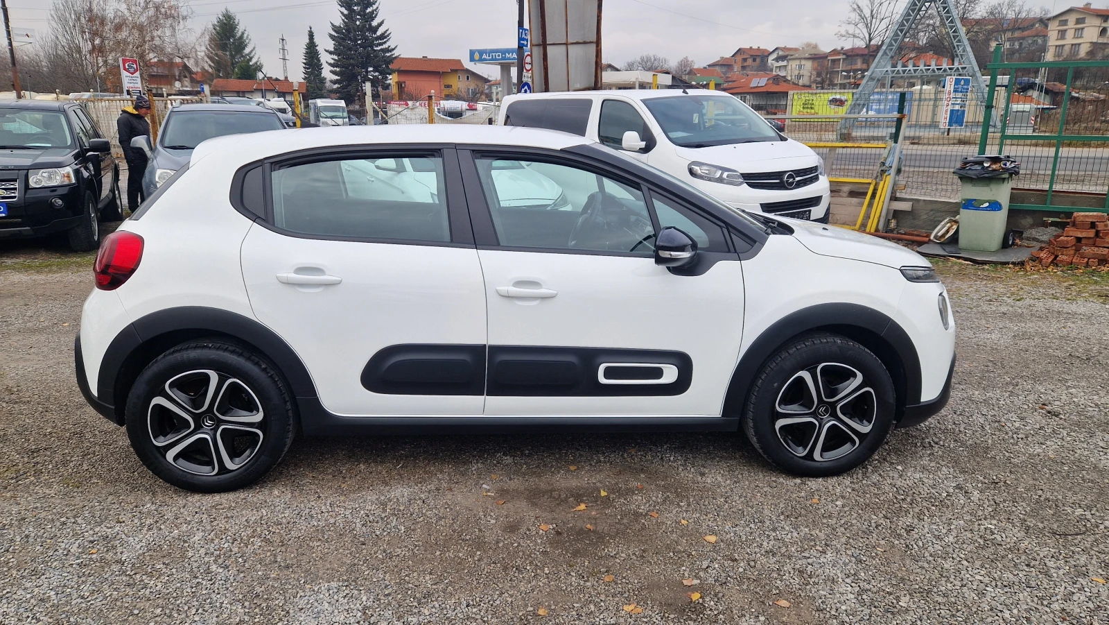 Citroen C3 1.2i EUR.6 - изображение 7