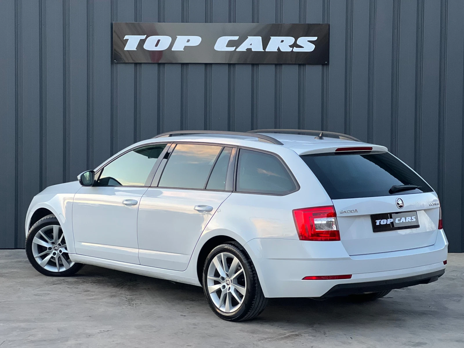 Skoda Octavia 2.0 TDI DSG ДИГИТАЛНО ТАБЛО КАМЕРА  - изображение 4