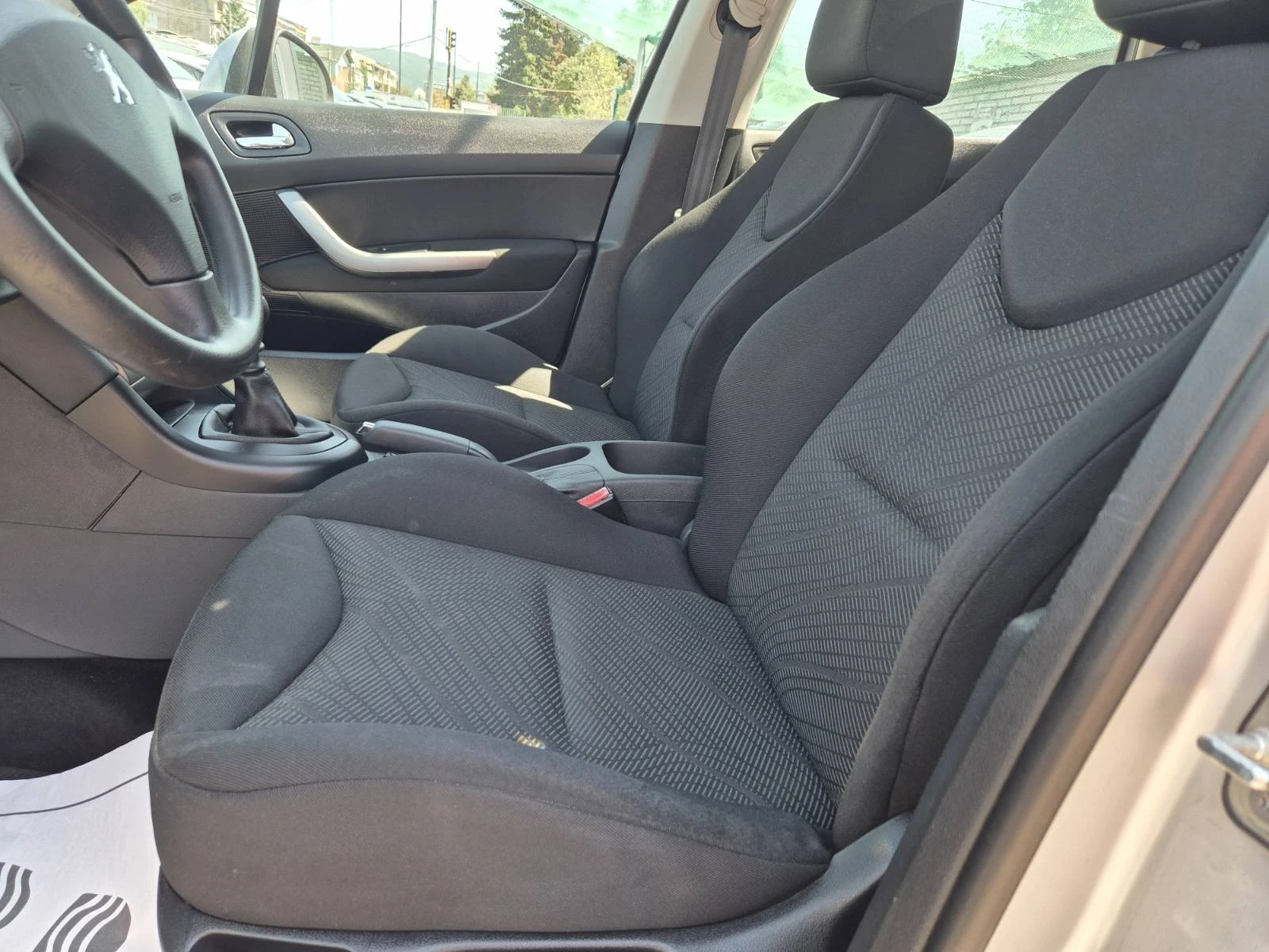 Peugeot 308 1.6HDI-112кс-10.2010г - изображение 7