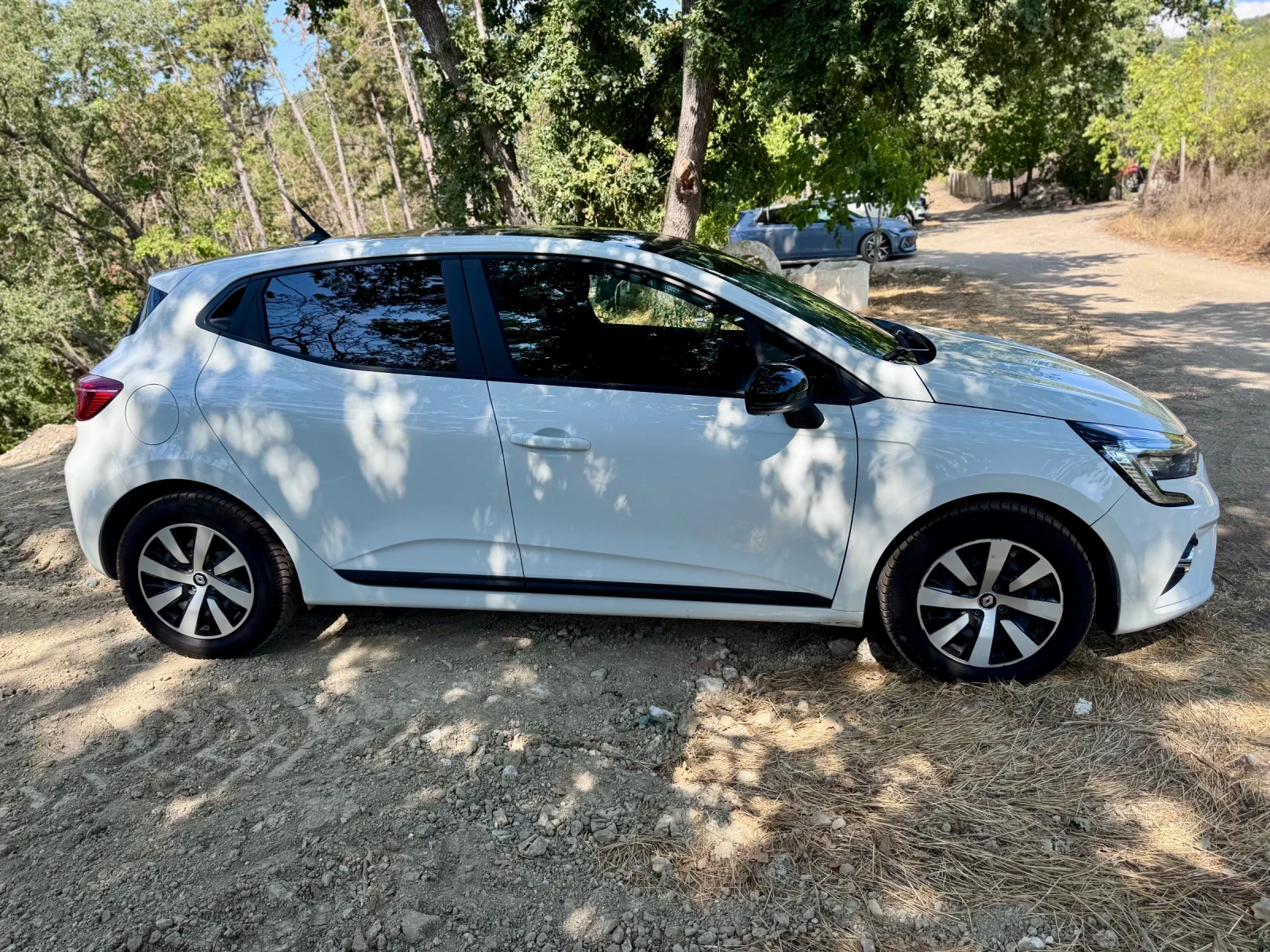 Renault Clio 1.6 HYBRID  - изображение 4