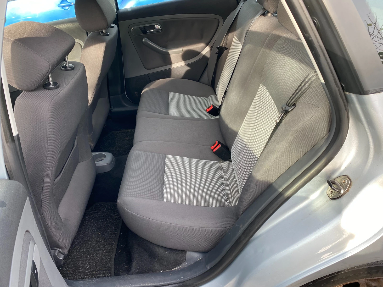 Seat Ibiza 1.4 бензин/газ 86 к.с - изображение 9