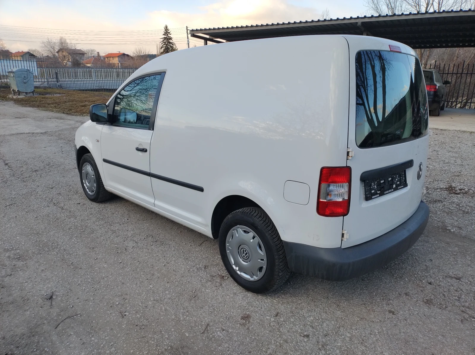 VW Caddy 2.0 ����� �������� | Mobile.bg � ����������� 4