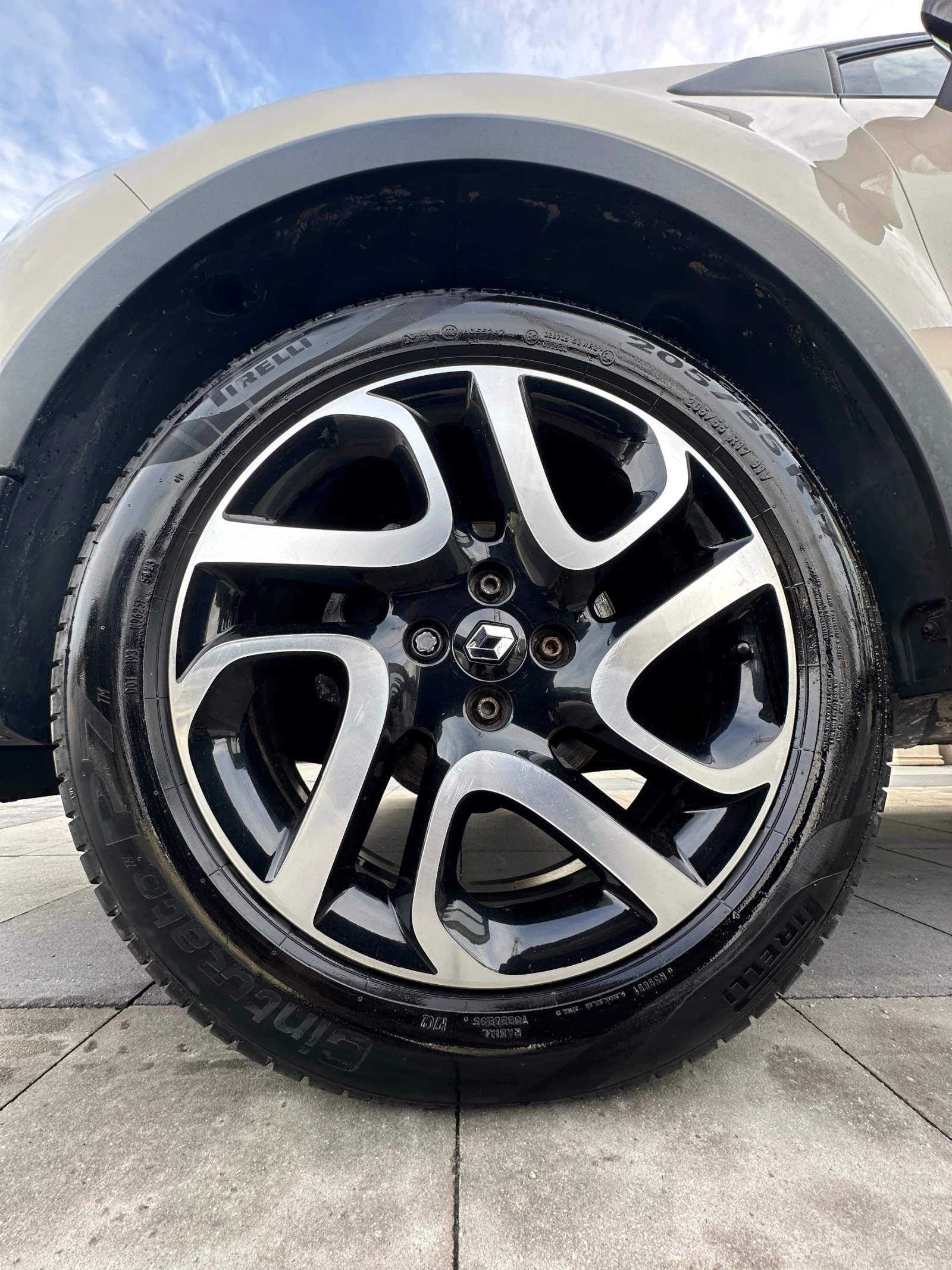 Renault Captur * КАМЕРА* НАВИГАЦИЯ* С.История* 2017г.*  - изображение 9