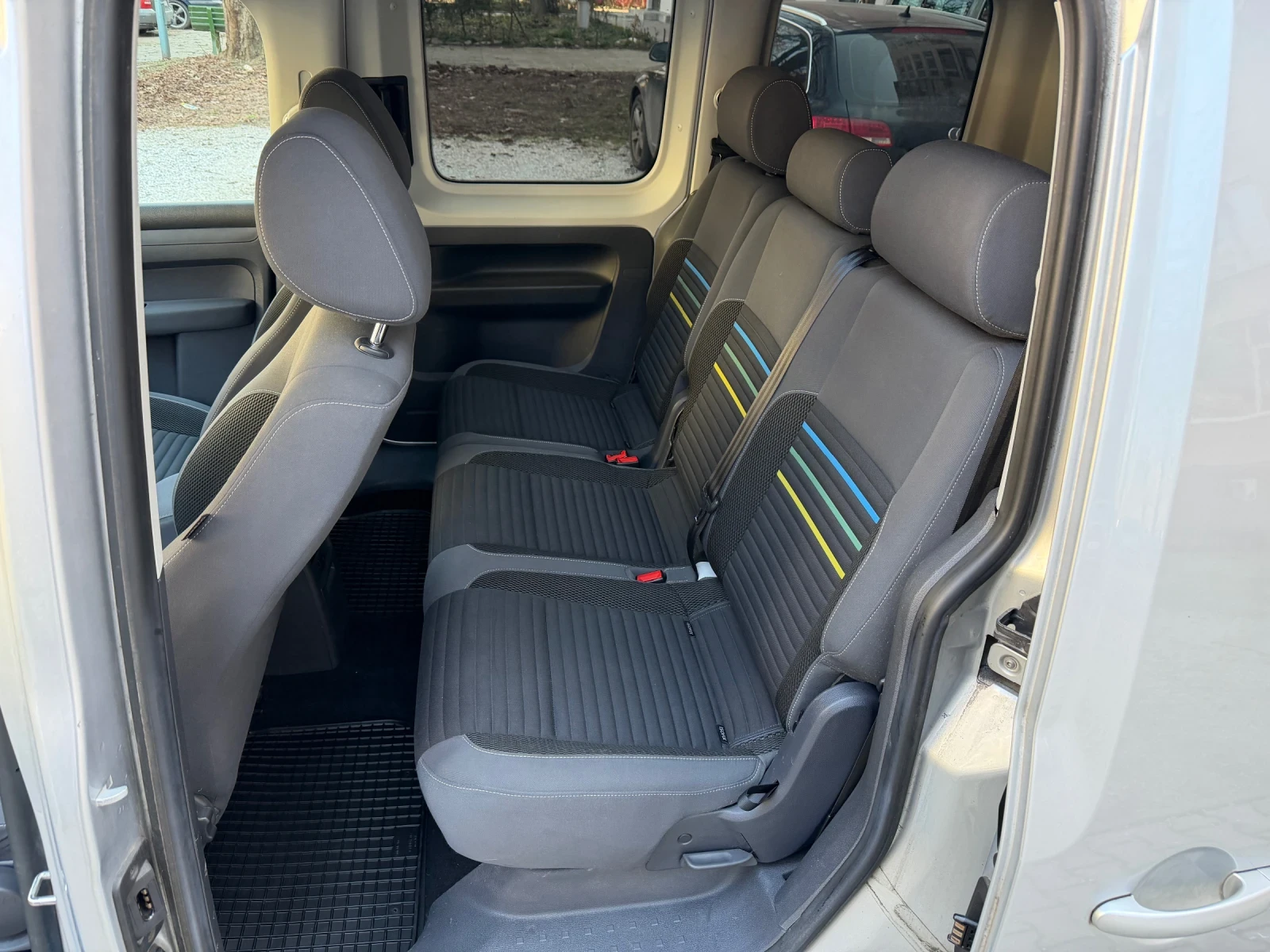 VW Caddy 2.0 Ecofuel фабричен метан/бензин Soccer, снимка 11 - Автомобили и джипове - 53740603