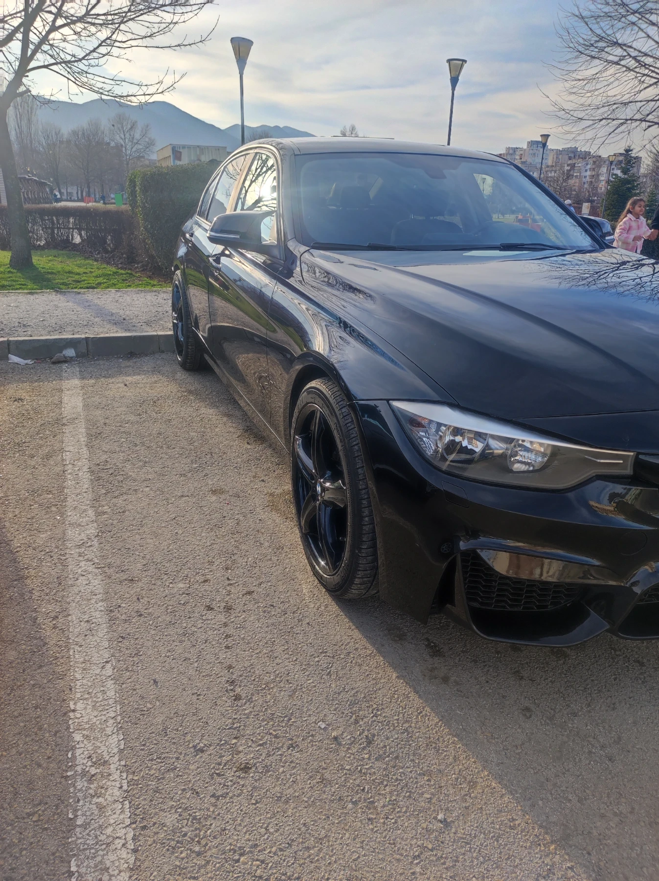 BMW 318 F30 2.0d, снимка 2 - Автомобили и джипове - 53793691