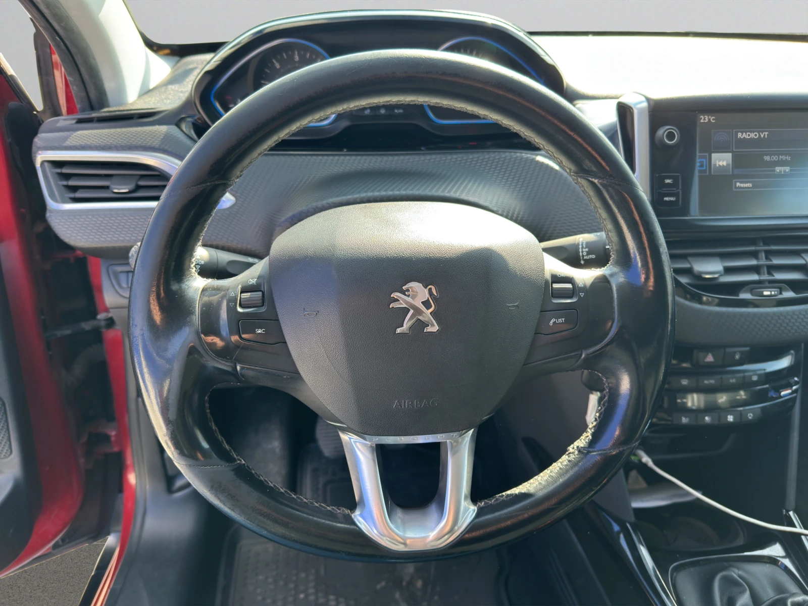 Peugeot 2008 1.6 BLUEHDI 120 к.с., снимка 11 - Автомобили и джипове - 53862204