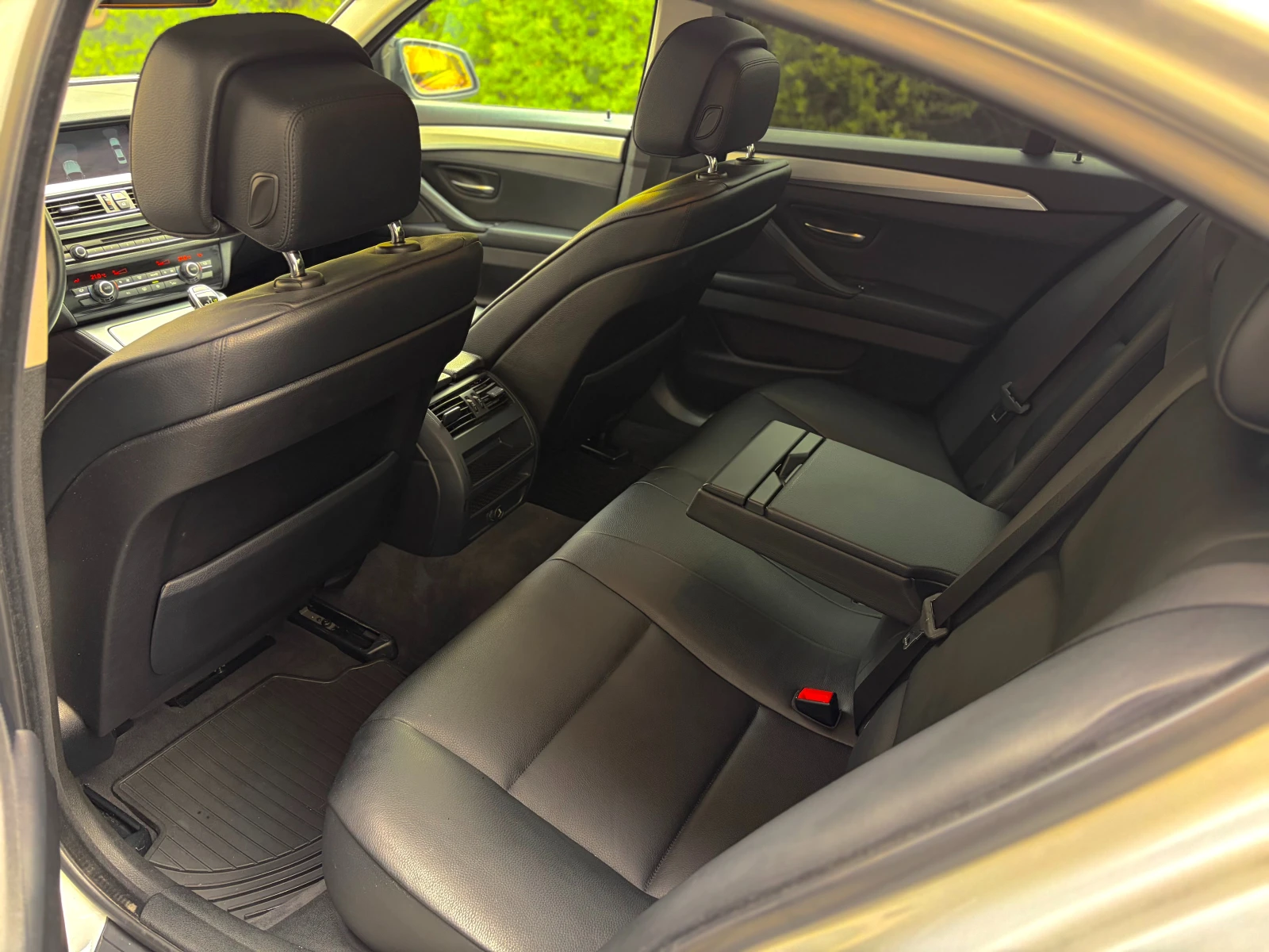 BMW 530 d, M-Packet, SAT 8HP, снимка 9 - Автомобили и джипове - 54259376