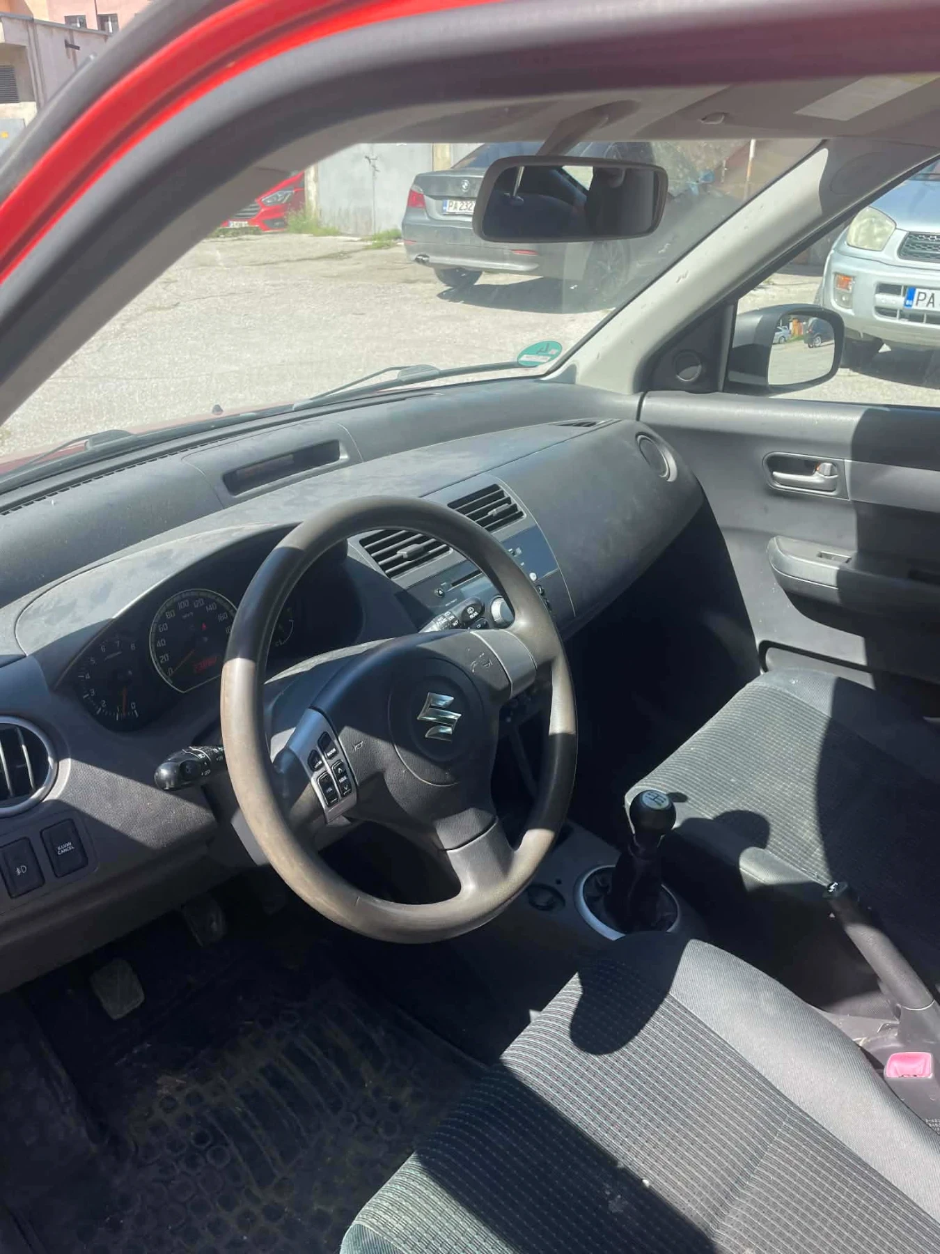 Suzuki Swift 1.3, снимка 5 - Автомобили и джипове - 54317298