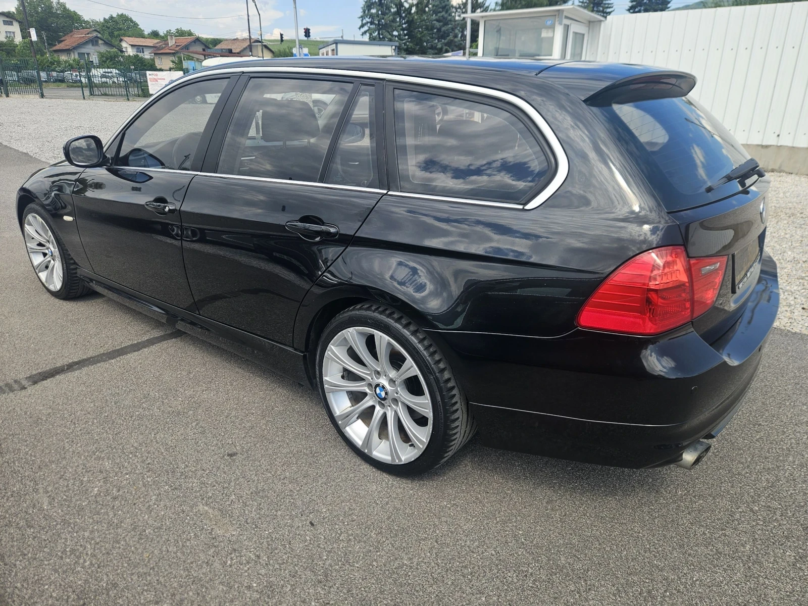 BMW 320 2.0TDI EVRO 5 143k.s, снимка 7 - Автомобили и джипове - 54862888