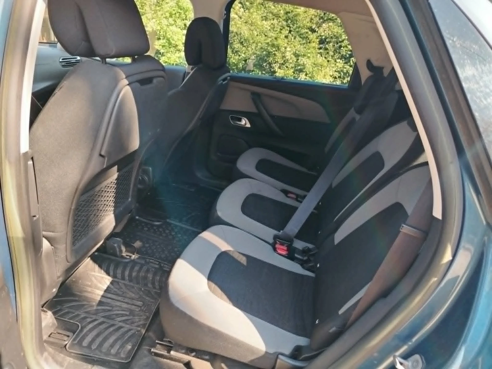 Citroen C4 Picasso 1, 6 HDI, снимка 5 - Автомобили и джипове - 55185520