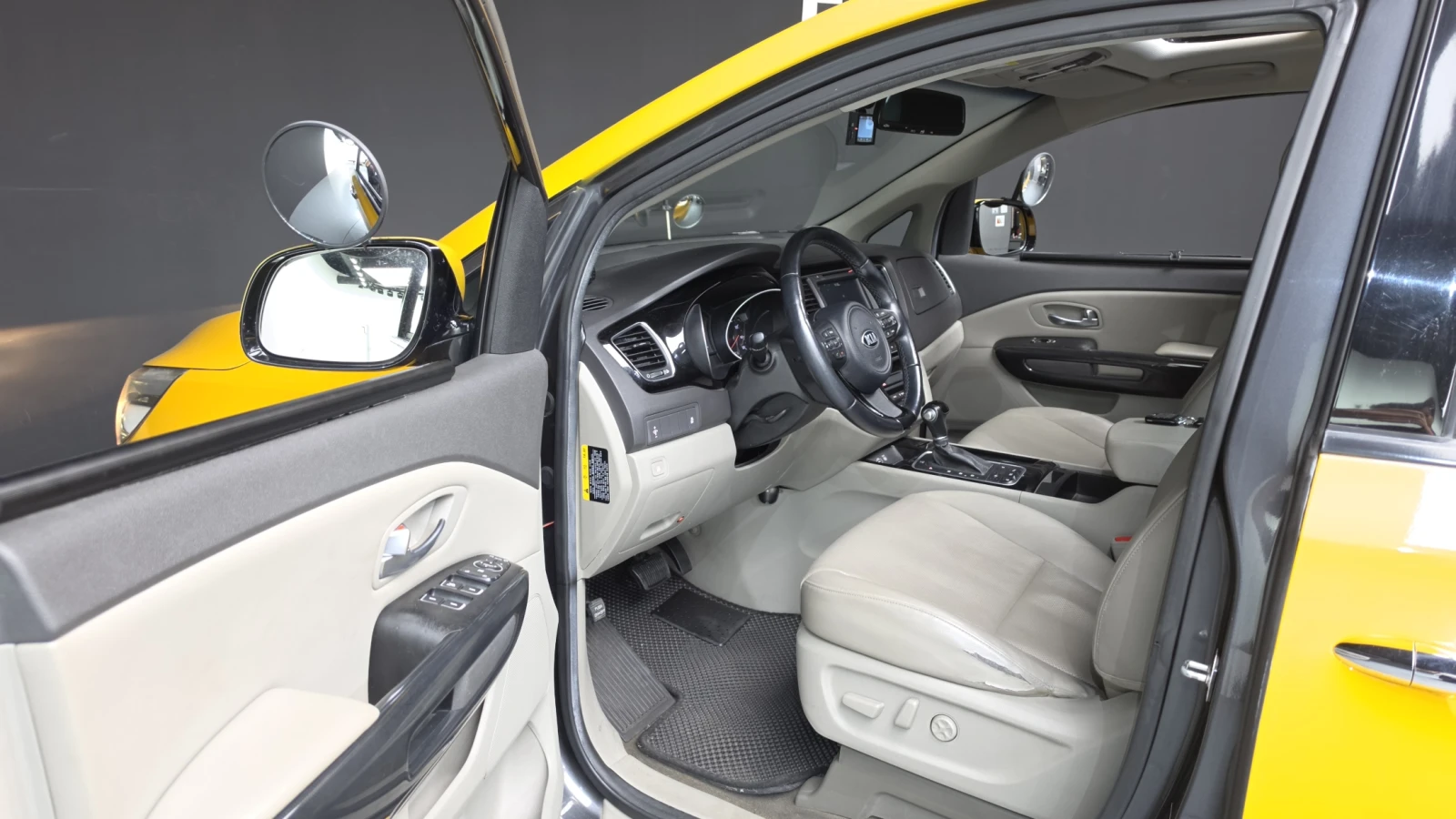 Kia Carnival ПОДГРЕВ ВОЛАН* ЛЮК* КРАЙНА ЦЕНА, снимка 10 - Автомобили и джипове - 56024525