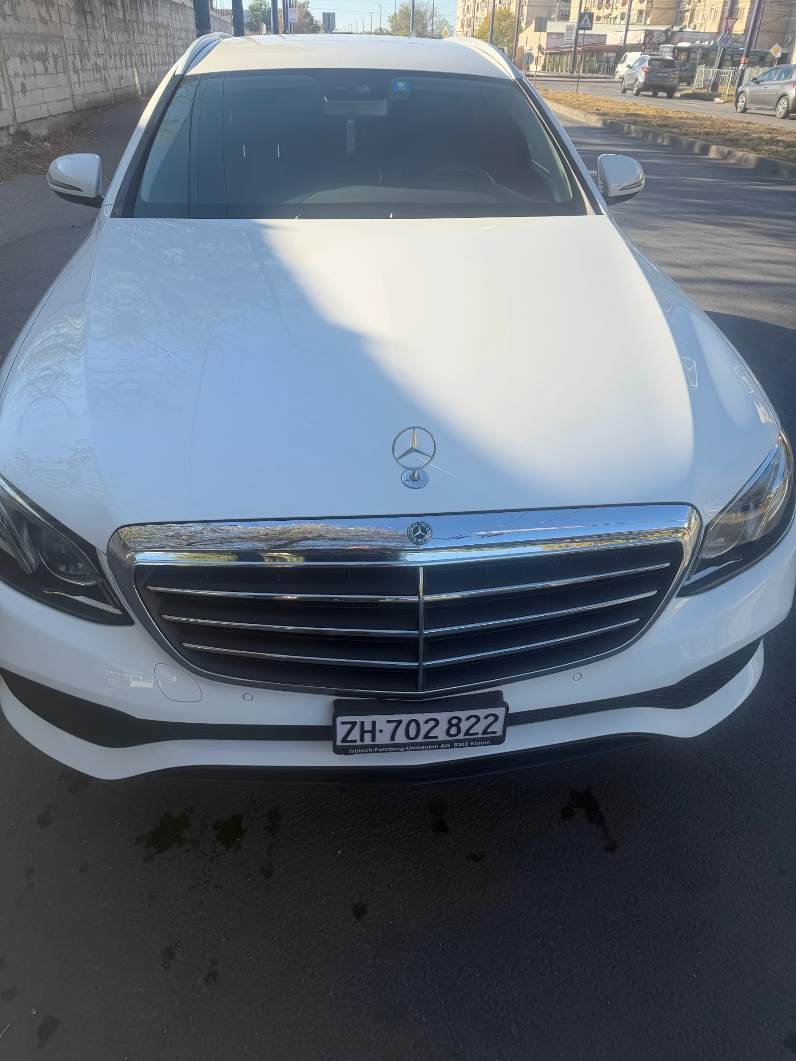 Mercedes-Benz E 220 4matic, Швейцария, дигитал