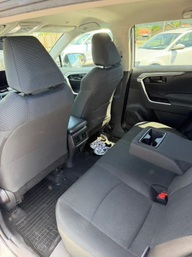 Toyota Rav4 LE, снимка 9