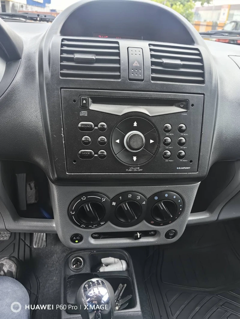 Suzuki Ignis 1.3ddis, снимка 13 - Автомобили и джипове - 45596261