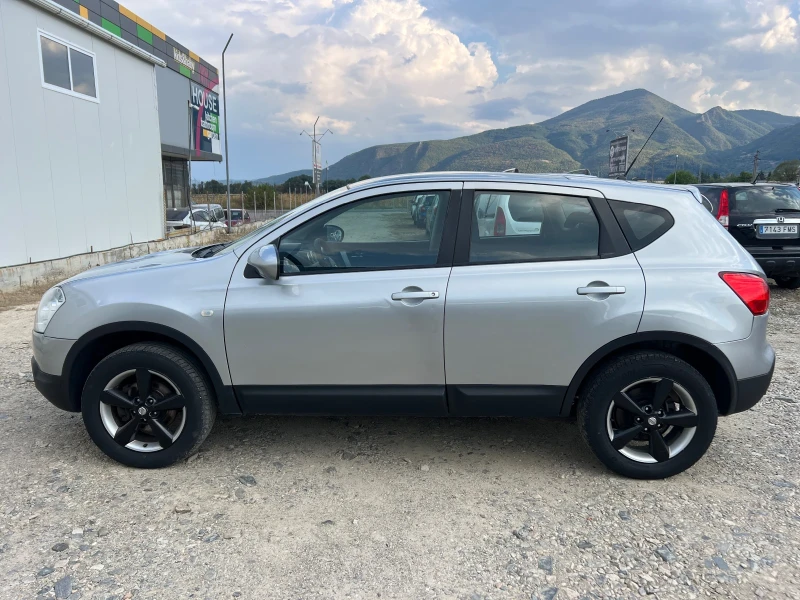 Nissan Qashqai 1.5dci- 6ск. Панорама, снимка 8 - Автомобили и джипове - 47153649