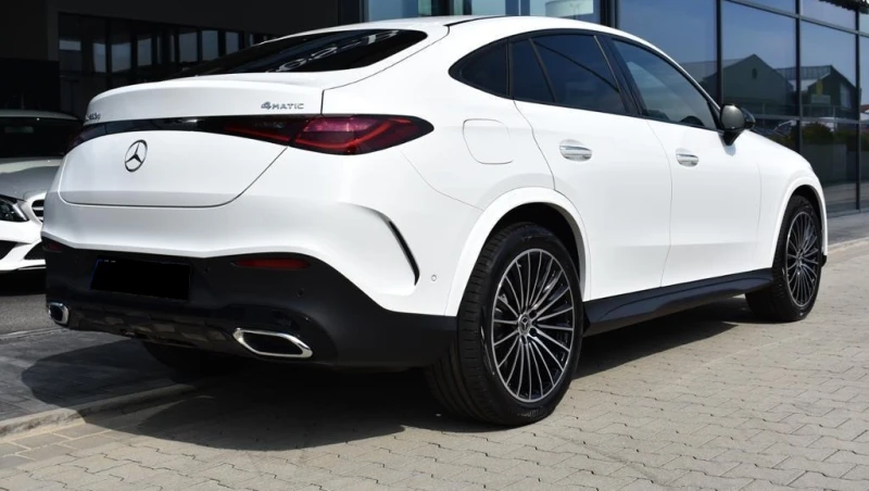Mercedes-Benz GLC 400 450d* AMG* COUPE* BURM* PANO* DIST* 360 CAM* CARPL, снимка 2 - Автомобили и джипове - 51324396