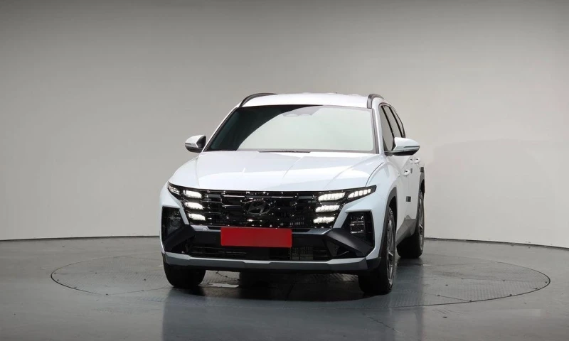 Hyundai Tucson Diesel 2.0 2WD Inspiration, снимка 3 - Автомобили и джипове - 52046456