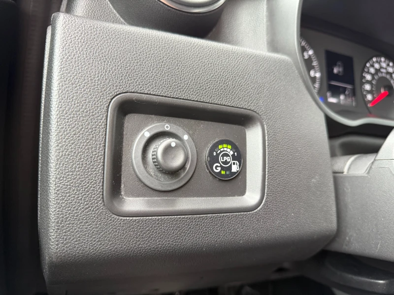 Dacia Duster 6 МЕСЕЦА ГАРАНЦИЯ/1.0i Фабрична Газ От България , снимка 16 - Автомобили и джипове - 53315478