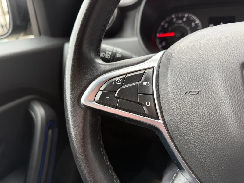 Dacia Duster 6 МЕСЕЦА ГАРАНЦИЯ/1.0i Фабрична Газ От България , снимка 13 - Автомобили и джипове - 53315478