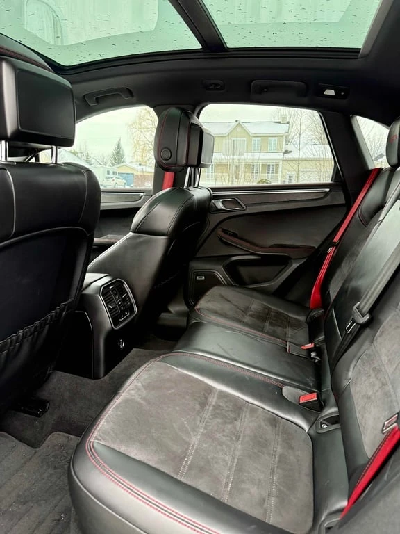 Porsche Macan / GTS / PANO / ПОДГРЕВИ / CARFAX, снимка 9 - Автомобили и джипове - 53337776