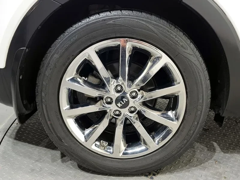 Kia Sorento 2.2 CRDI 4WD, снимка 5 - Автомобили и джипове - 54269525