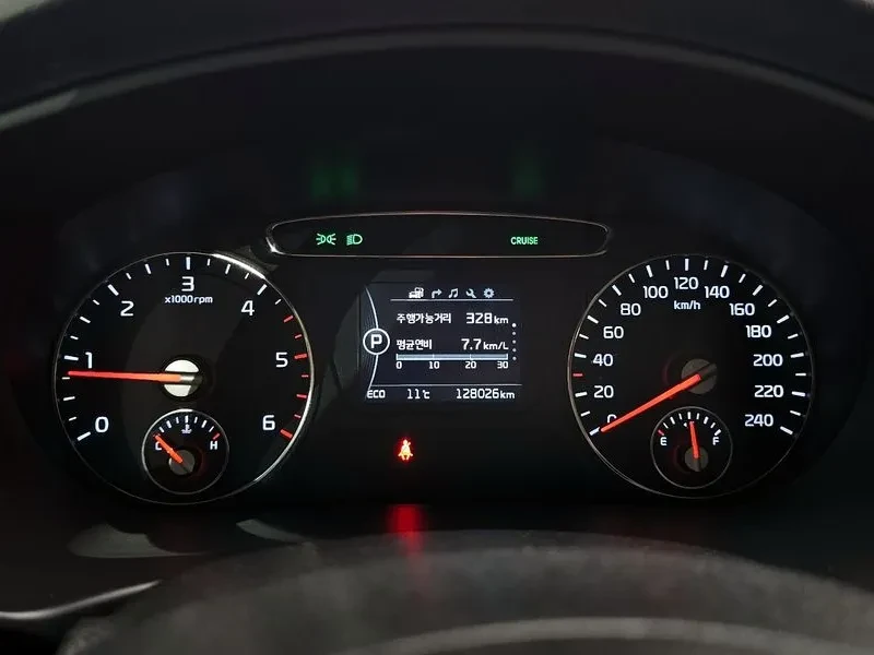 Kia Sorento 2.2 CRDI 4WD, снимка 8 - Автомобили и джипове - 54269525