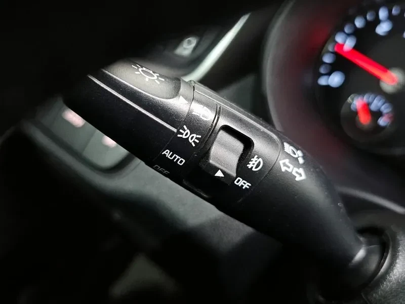 Kia Sorento 2.2 CRDI 4WD, снимка 16 - Автомобили и джипове - 54269525