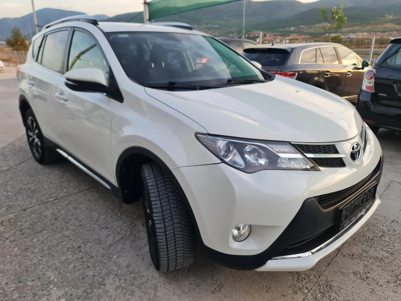 Toyota Rav4 2.0 D4D 4x4 Navi Kaмера KeyLess Go - изображение 2