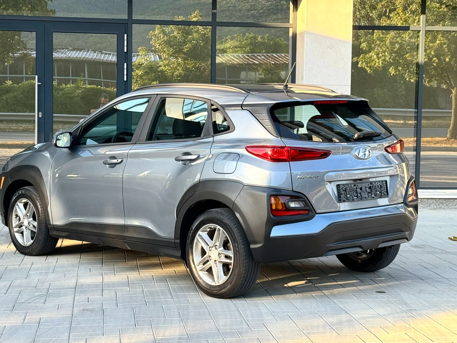 Hyundai Kona  - изображение 4