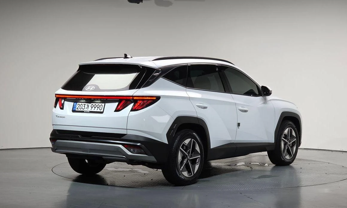 Hyundai Tucson Diesel 2.0 2WD Inspiration - изображение 2