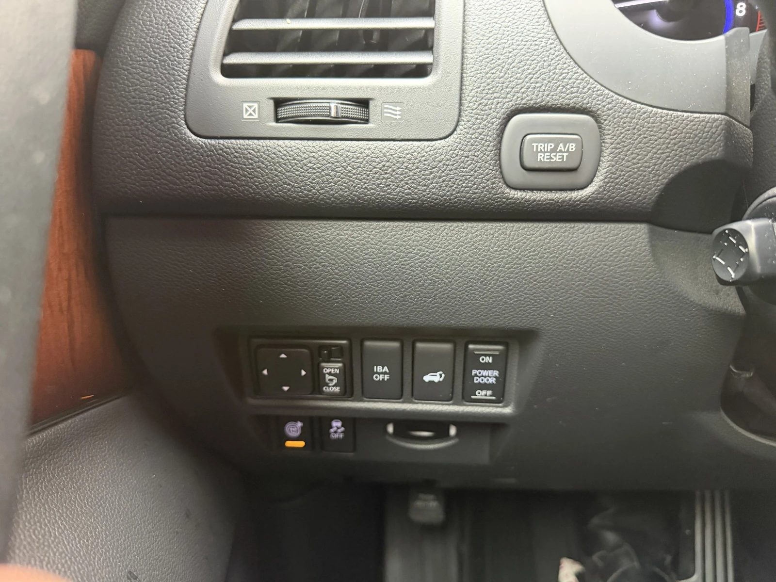 Infiniti QX70 S, снимка 6 - Автомобили и джипове - 54172178