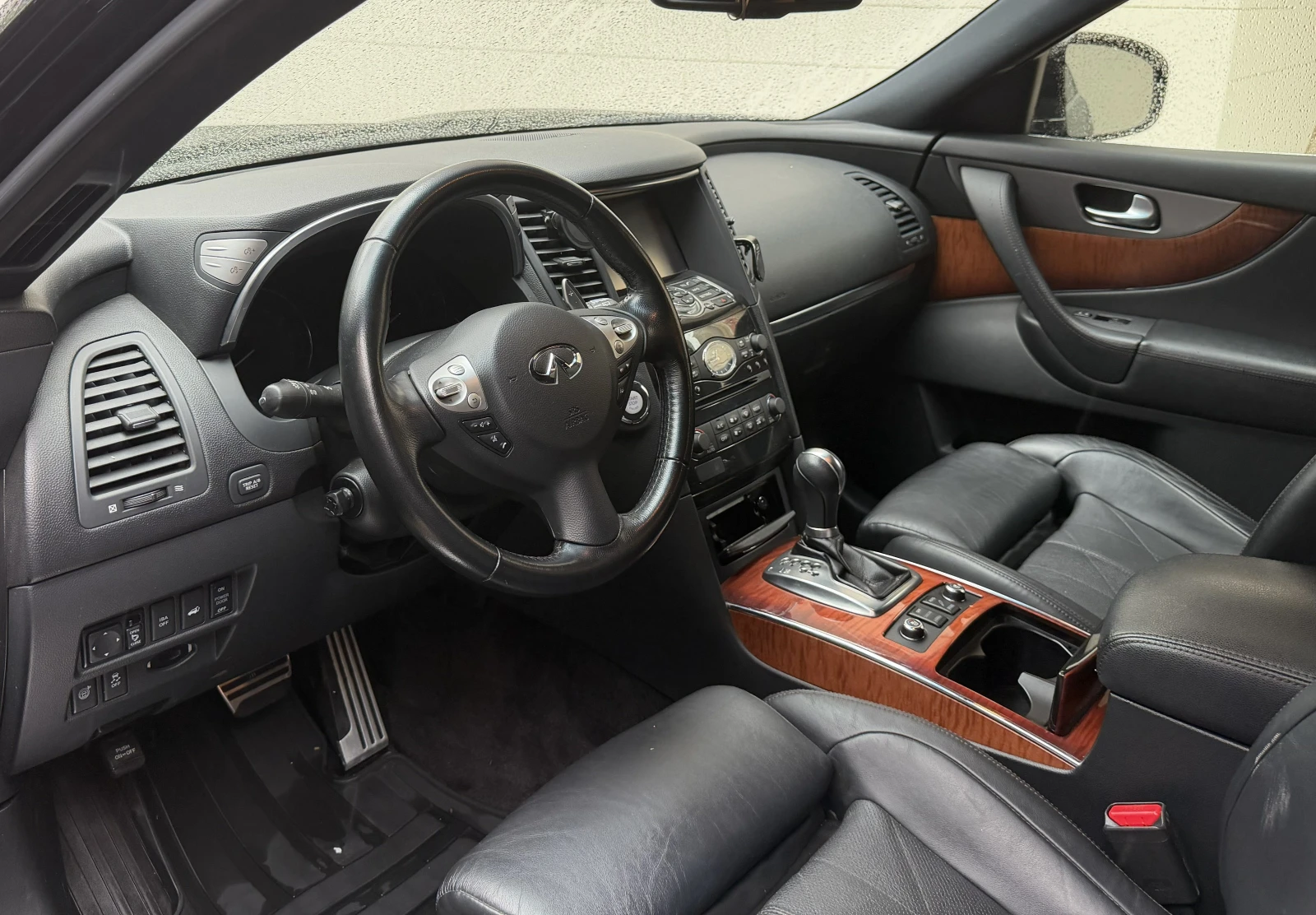 Infiniti QX70 S, снимка 3 - Автомобили и джипове - 54172178