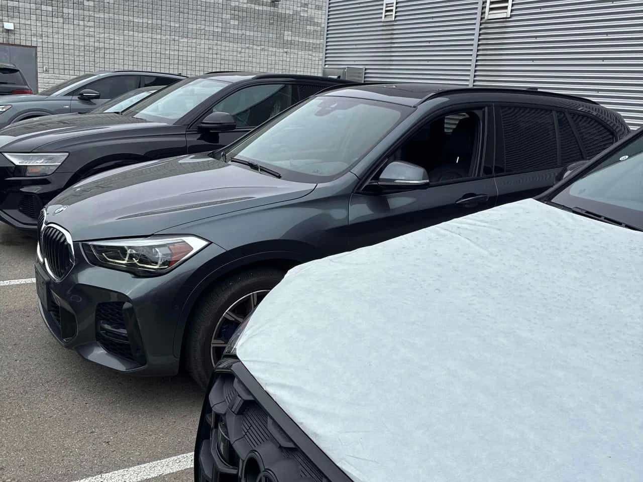 BMW X1 XDRIVE * FULL M PACK* HEAD UP* ПРЕДСТАВИТЕЛСТВО* , снимка 3 - Автомобили и джипове - 54397988