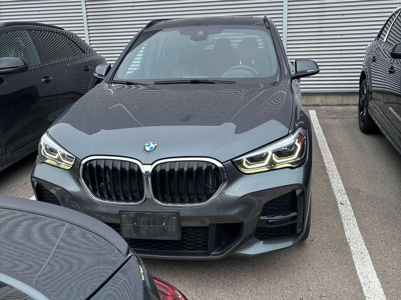 BMW X1 XDRIVE * FULL M PACK* HEAD UP* ПРЕДСТАВИТЕЛСТВО* , снимка 2 - Автомобили и джипове - 54397988
