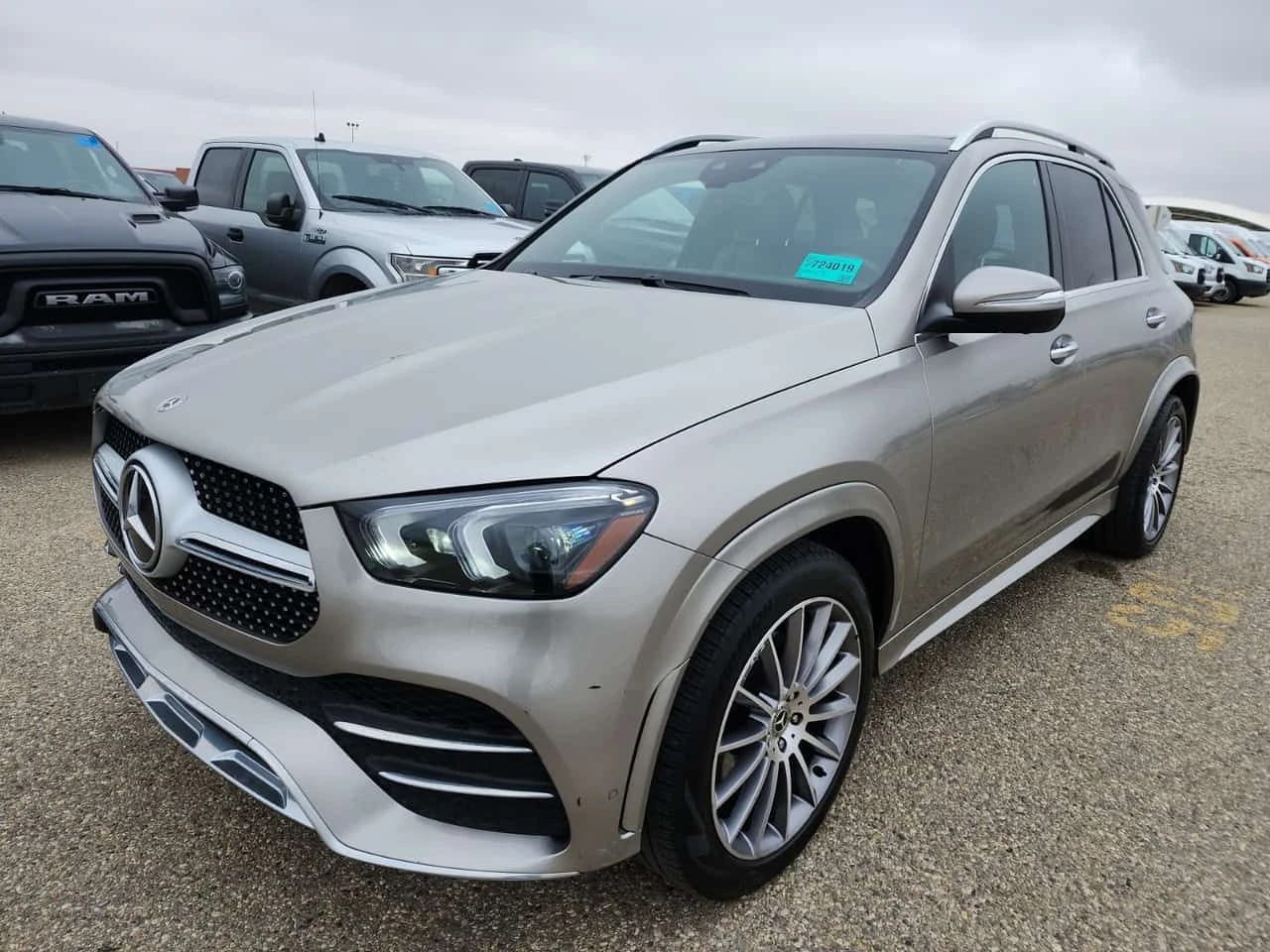 Mercedes-Benz GLE 350 AMG Line * Head Up * Дистроник * CARFAX * 