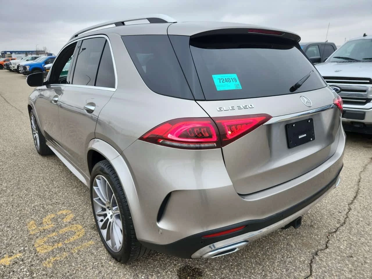 Mercedes-Benz GLE 350 AMG Line * Head Up * Дистроник * CARFAX * , снимка 4 - Автомобили и джипове - 54688043