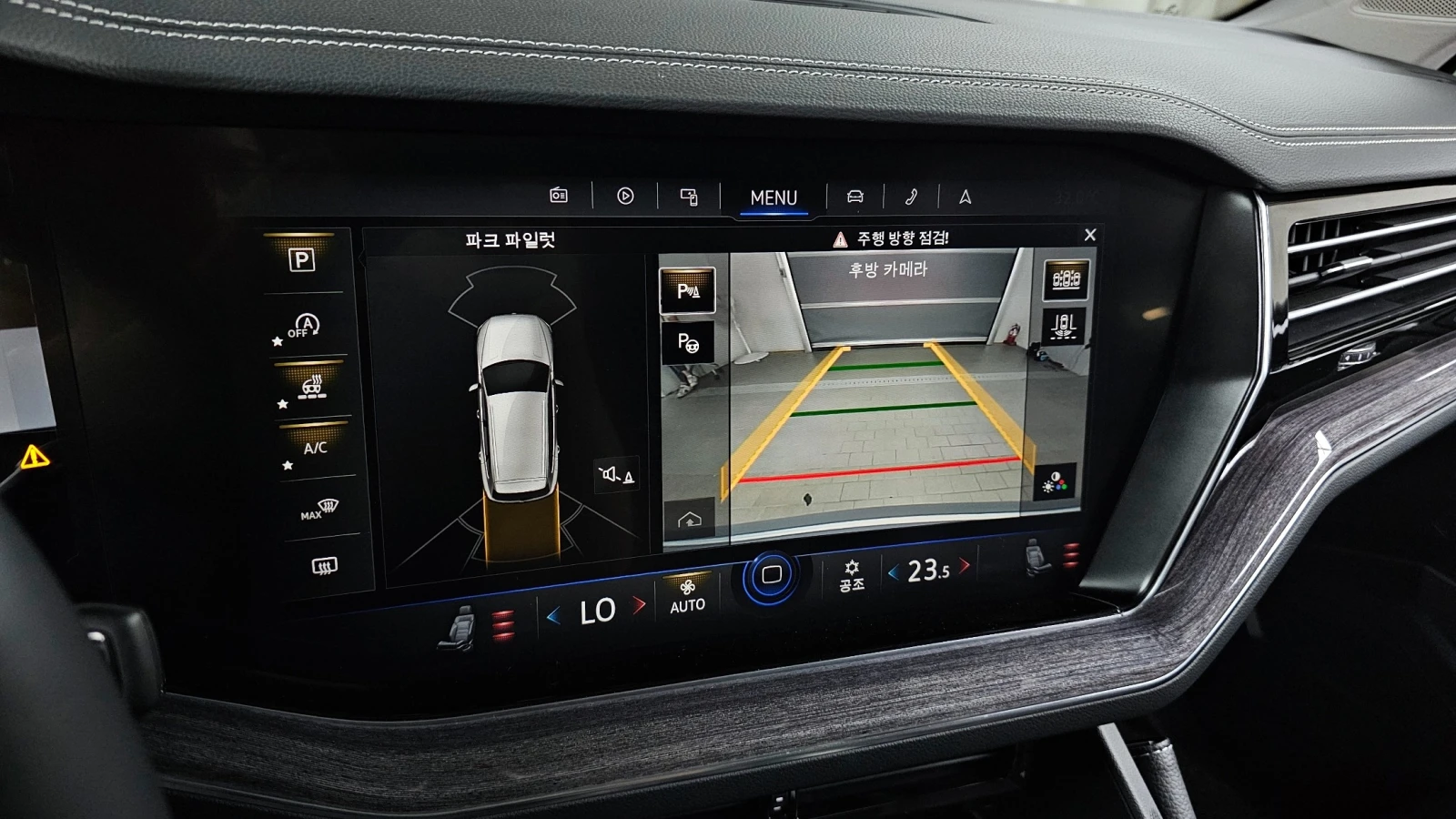 VW Touareg PREMIUM* 3.0* TDI* ОБДУХ* 360* КАМЕРИ* ПОДГРЕВ* , снимка 14 - Автомобили и джипове - 54784937