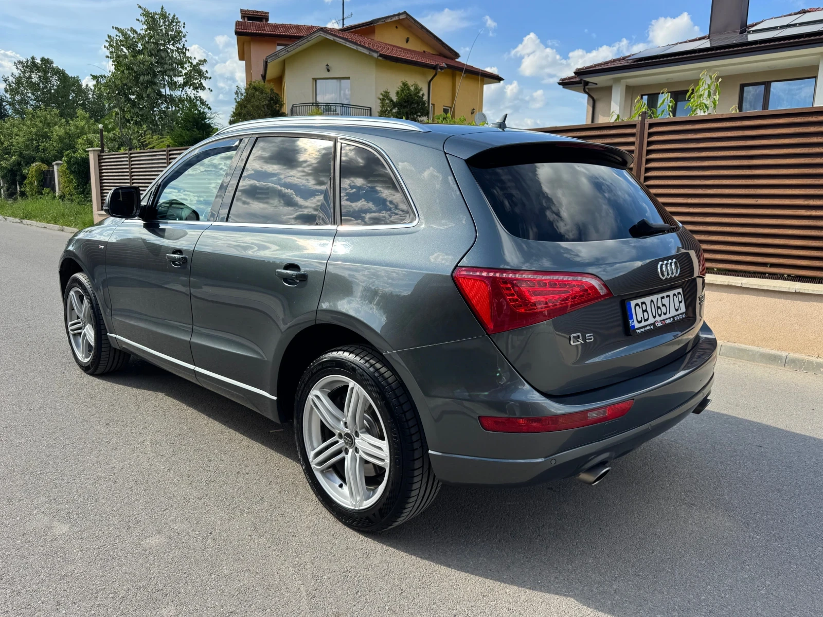 Audi Q5 3.0 TDI / S-Line / QUATTRO / ТОП СЪСТОЯНИЕ, снимка 6 - Автомобили и джипове - 54981469