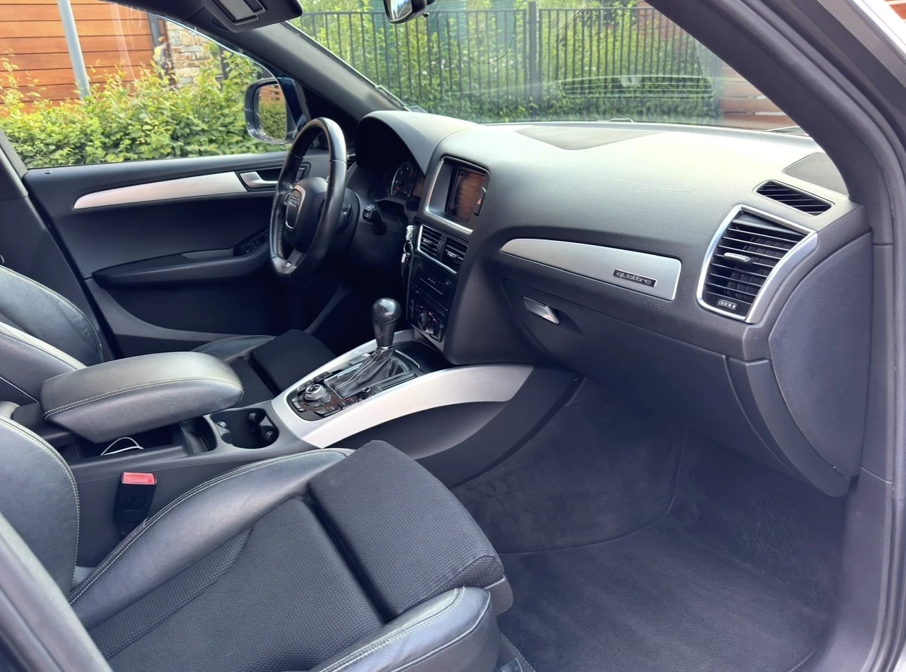 Audi Q5 3.0 TDI / S-Line / QUATTRO / ТОП СЪСТОЯНИЕ, снимка 17 - Автомобили и джипове - 54981469