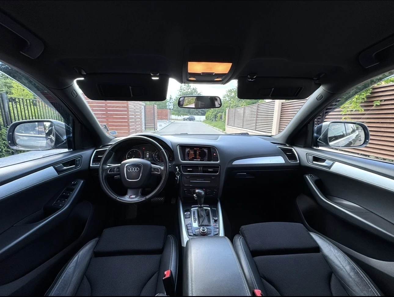 Audi Q5 3.0 TDI / S-Line / QUATTRO / ТОП СЪСТОЯНИЕ, снимка 10 - Автомобили и джипове - 54981469