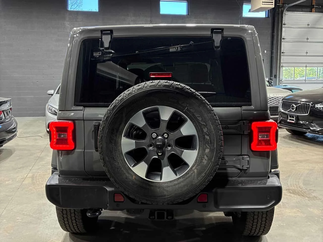 Jeep Wrangler * Unlimited Sahara * CARFAX * ���� �� �� | Mobile.bg � ����������� 5