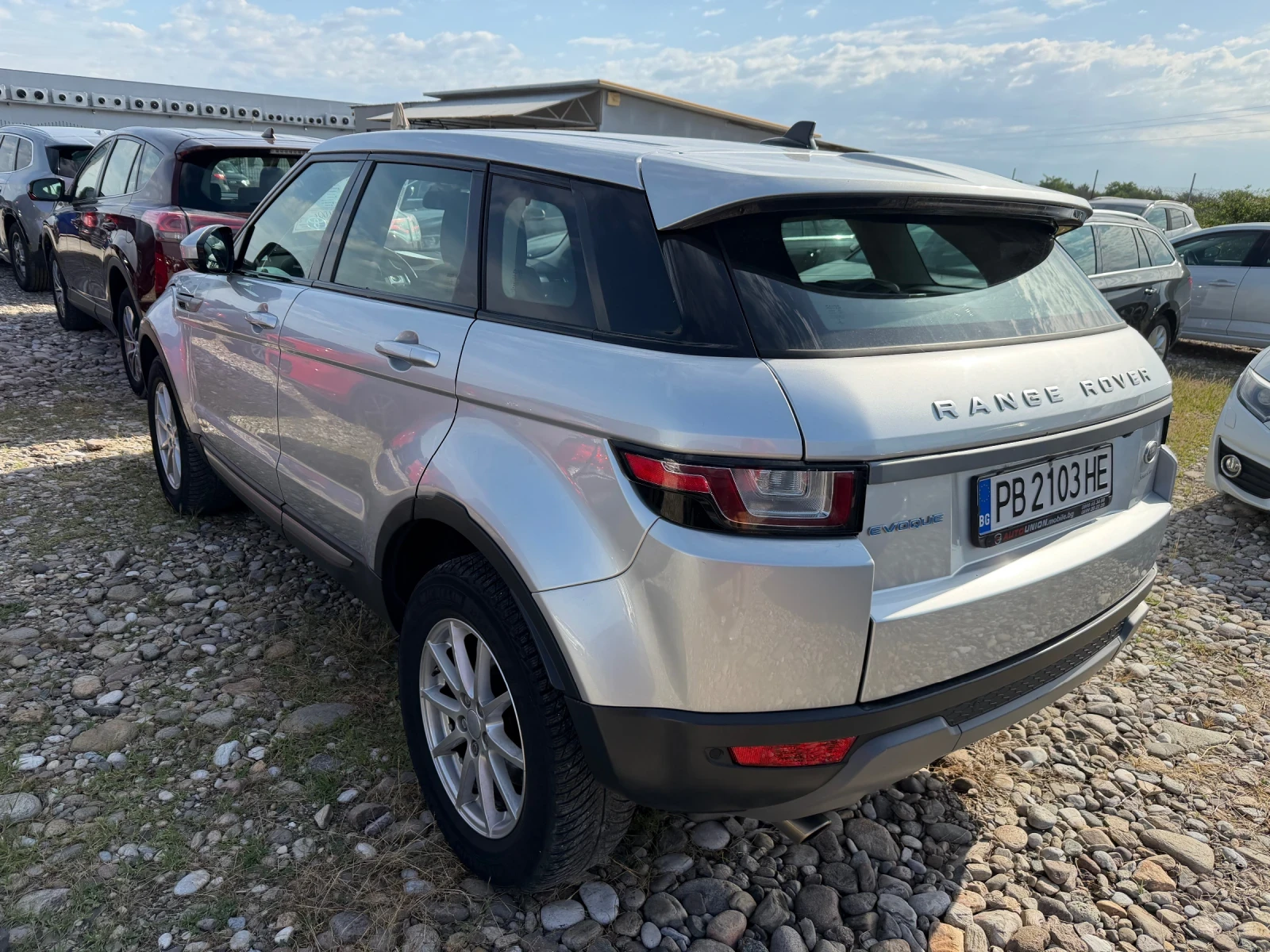 Land Rover Range Rover Evoque 2.2 D (КАТО НОВА), снимка 6 - Автомобили и джипове - 55428120