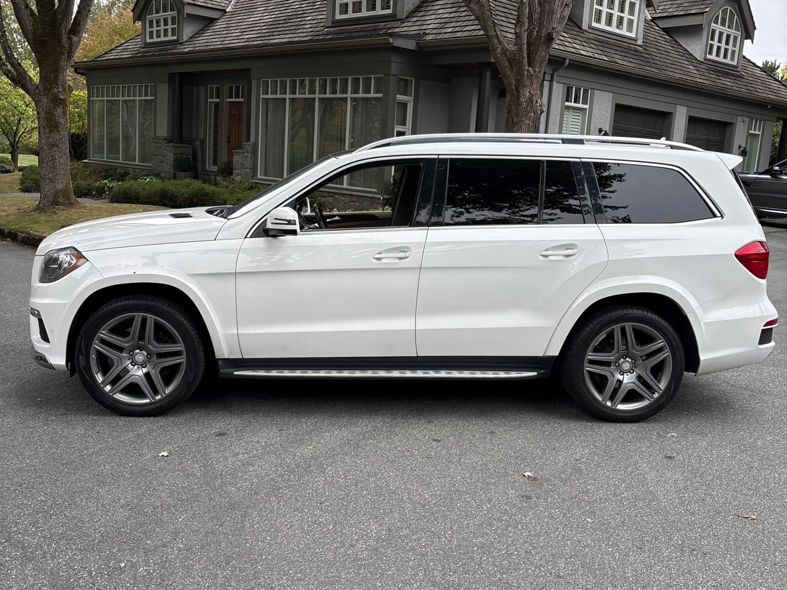 Mercedes-Benz GL * 350 BLUETEC * CARFAX * БЕЗ ПЪРВОНАЧАЛНА ВНОСКА, снимка 3 - Автомобили и джипове - 55999380
