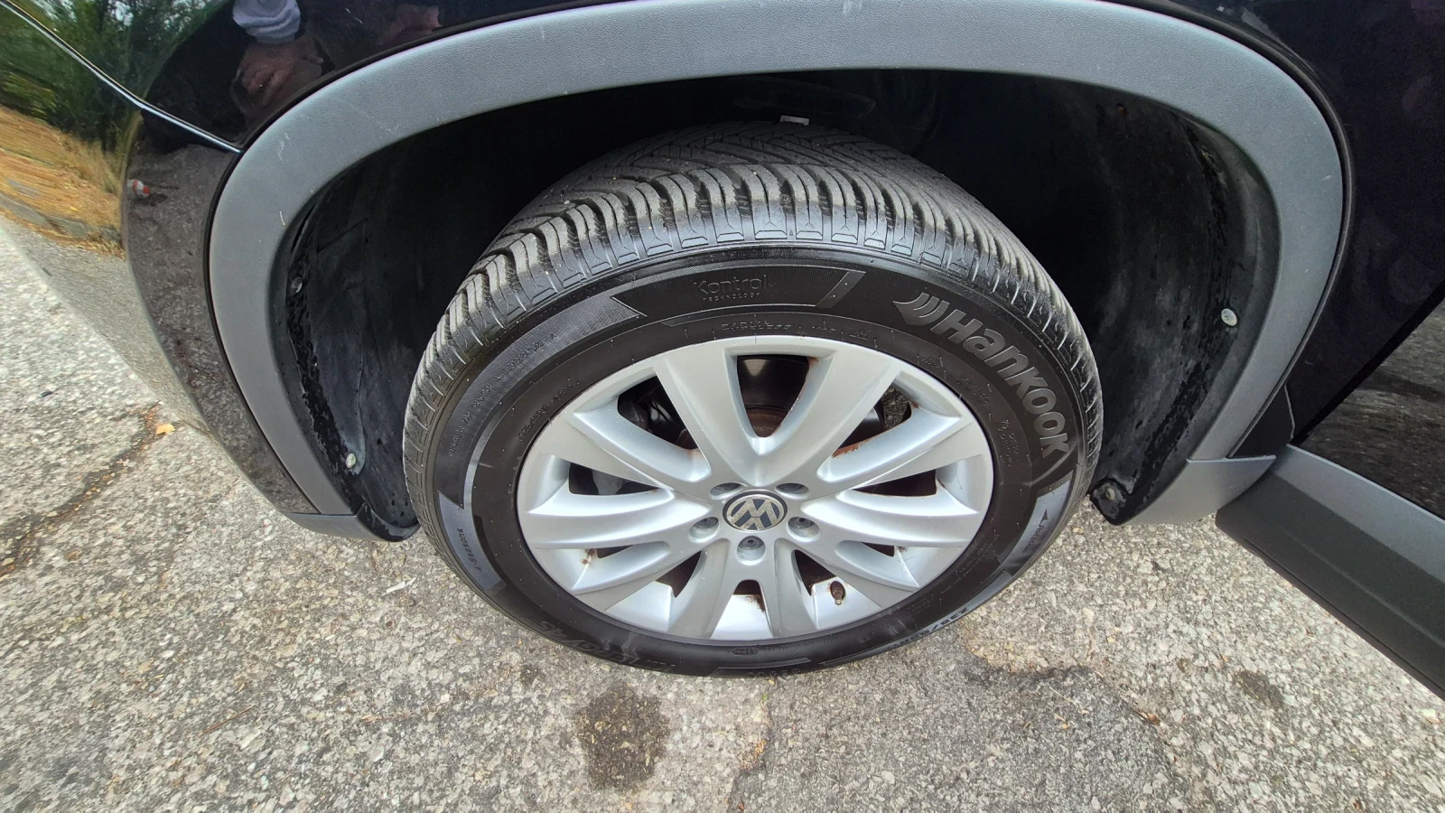 VW Tiguan, снимка 17 - Автомобили и джипове - 56084007