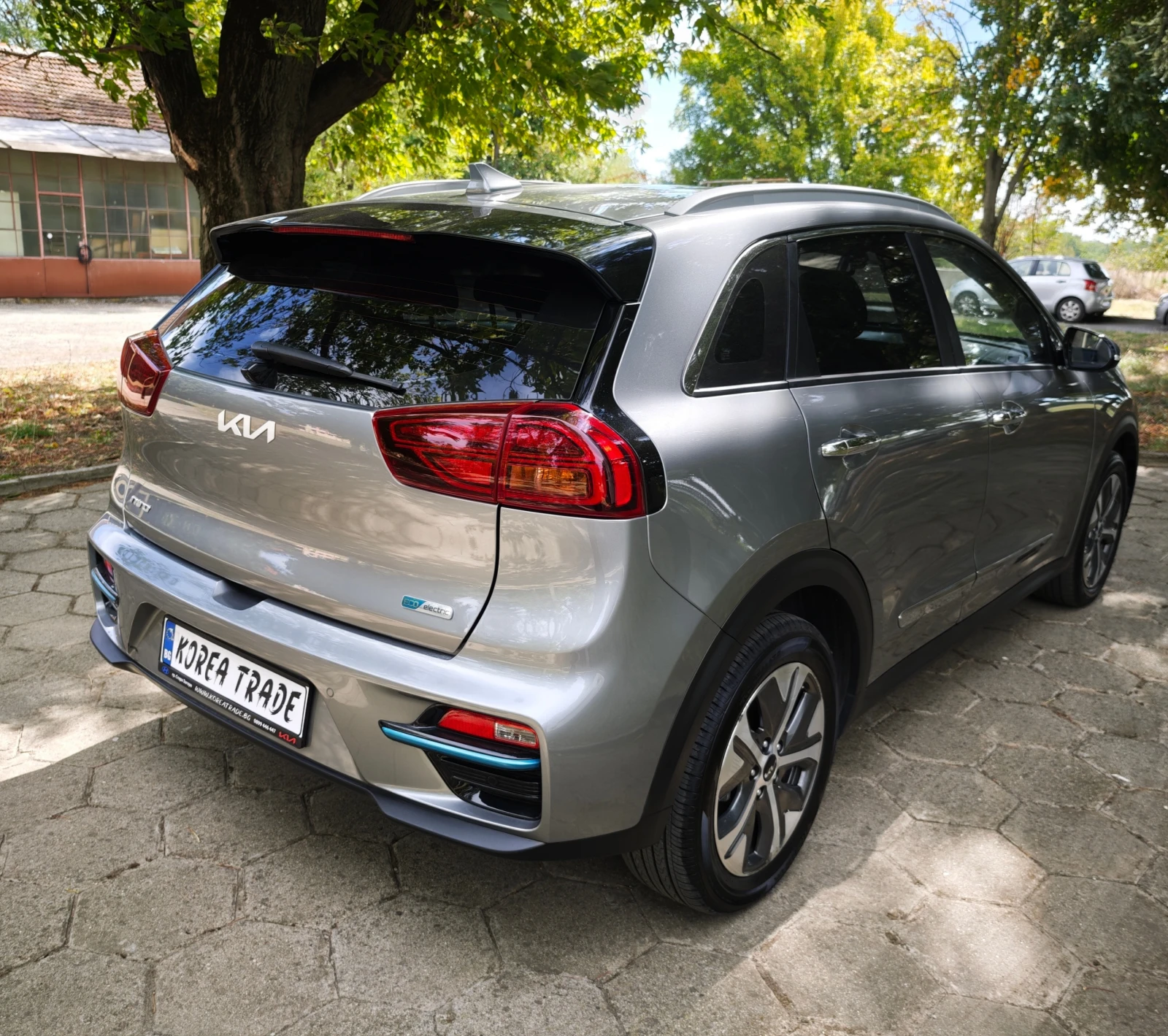 Kia Niro 64 kW, снимка 4 - Автомобили и джипове - 56287673