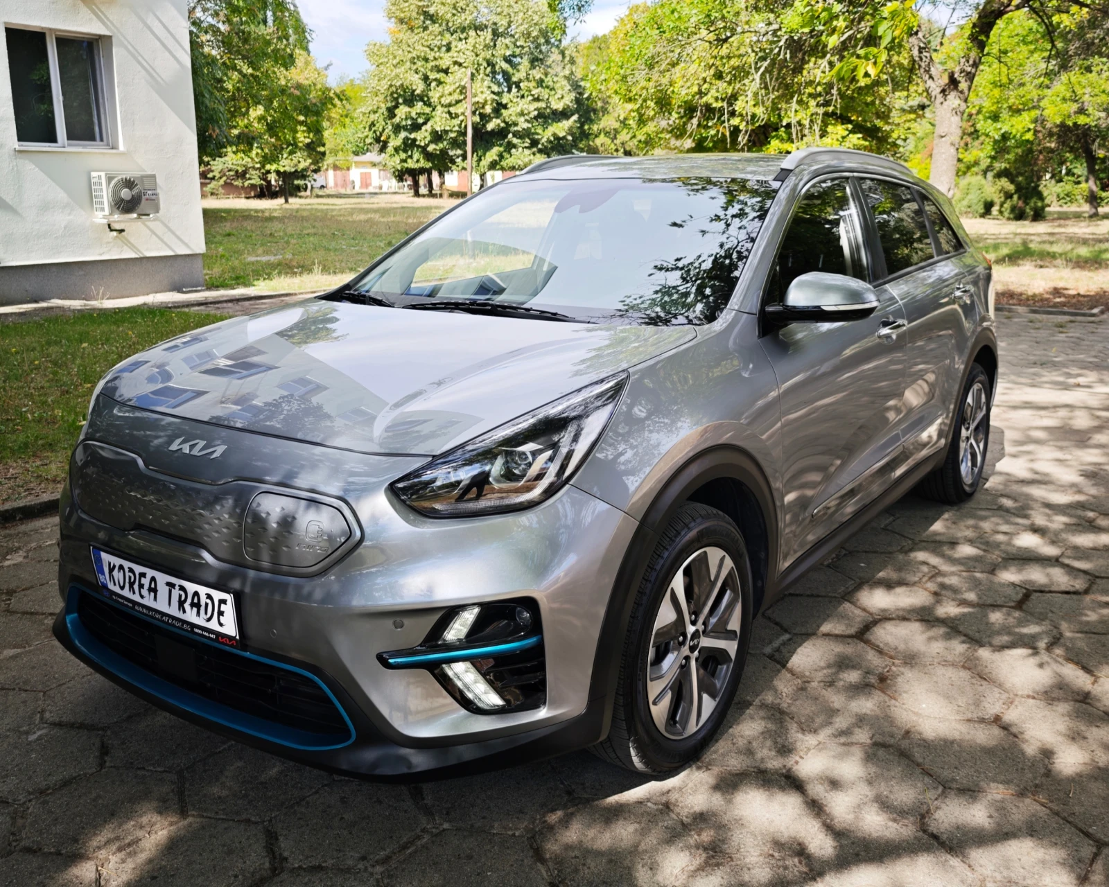 Kia Niro 64 kW, снимка 8 - Автомобили и джипове - 56287673