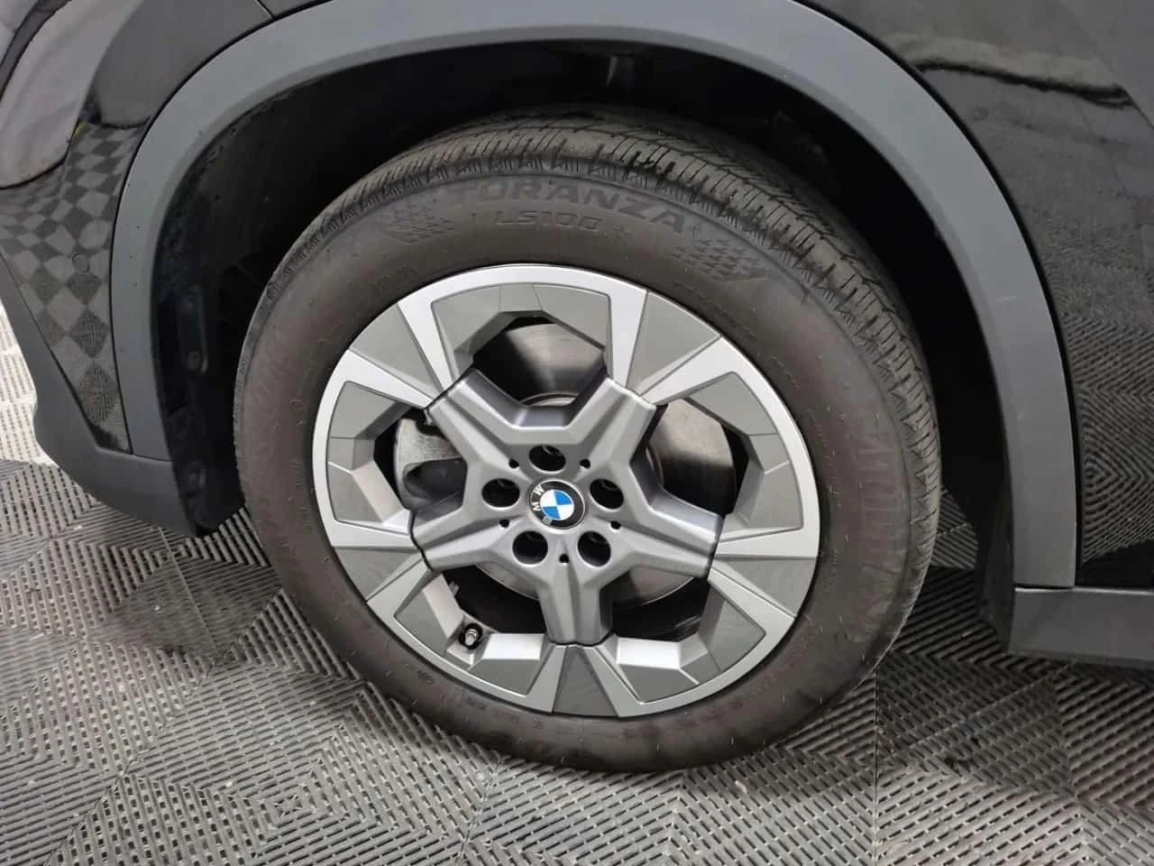 BMW X1, снимка 6 - Автомобили и джипове - 56710593