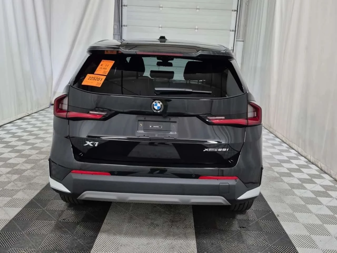 BMW X1, снимка 17 - Автомобили и джипове - 56710593