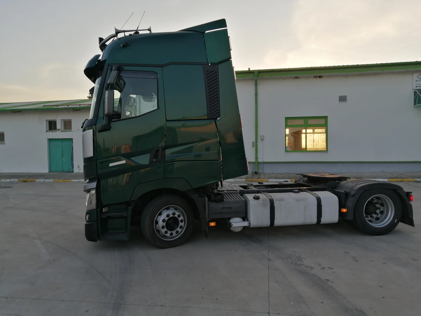 Renault T T480 High Cab X-low - изображение 6