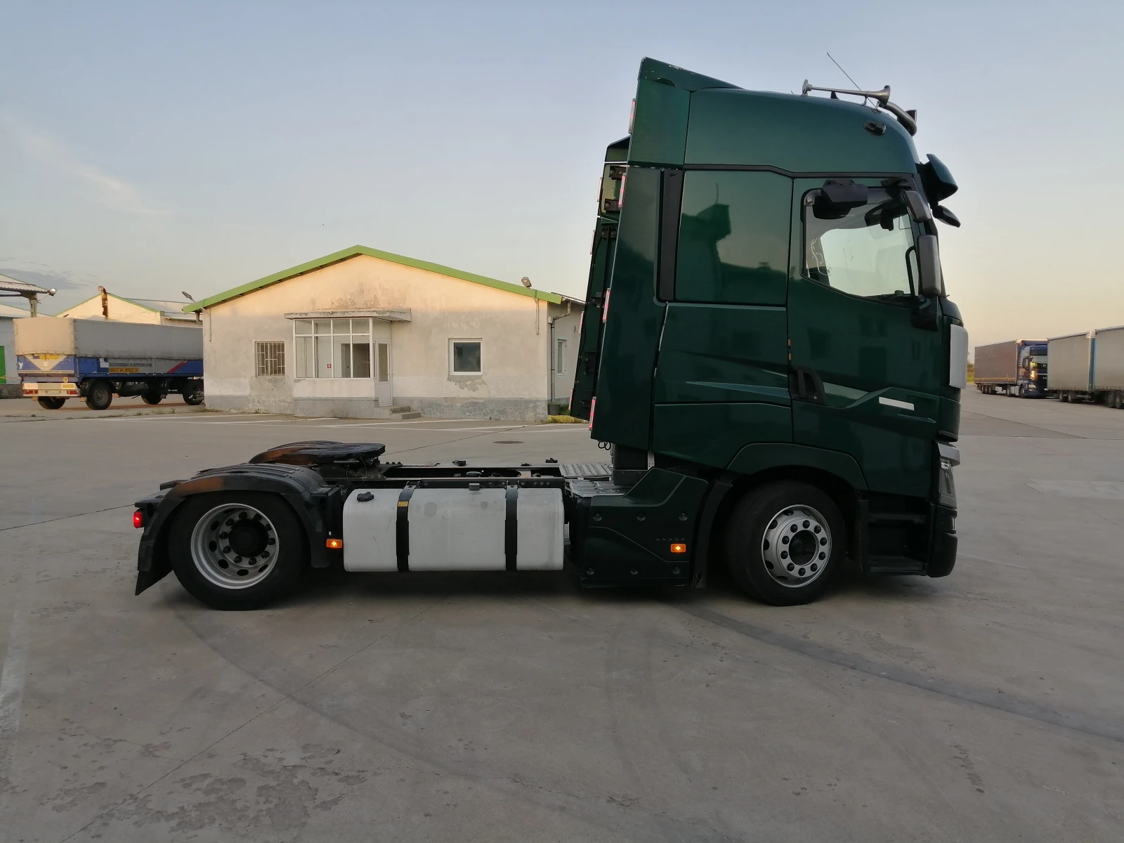 Renault T T480 High Cab X-low - изображение 4